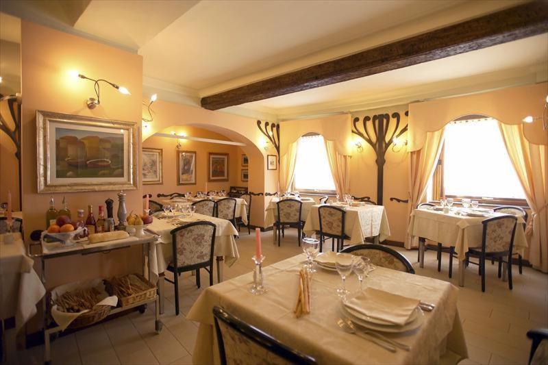 Albergo Badellino Бра Экстерьер фото