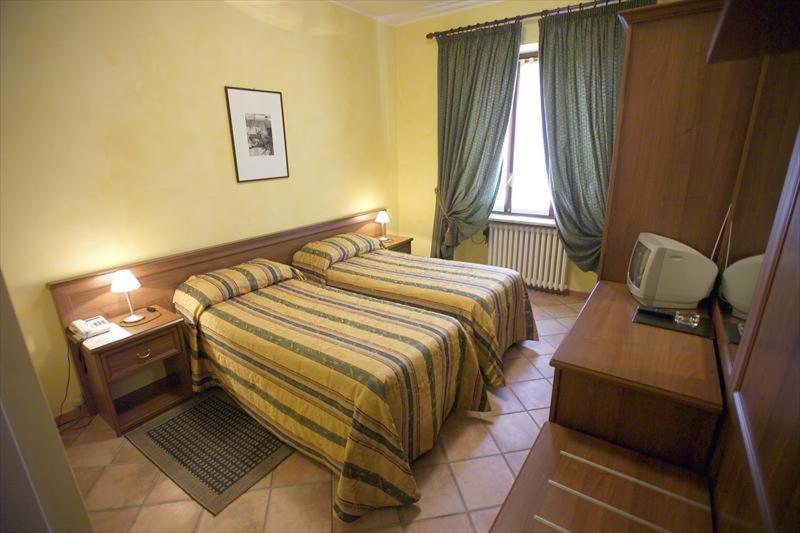 Albergo Badellino Бра Экстерьер фото